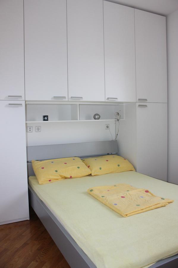 Apartments Jtv Simuni Kolan Esterno foto