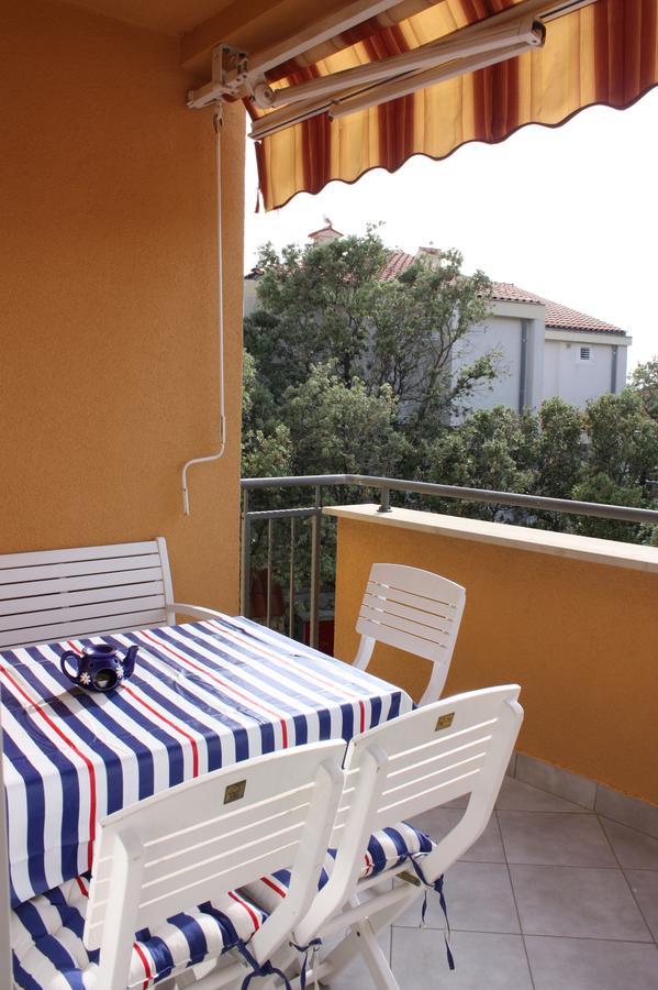 Apartments Jtv Simuni Kolan Esterno foto