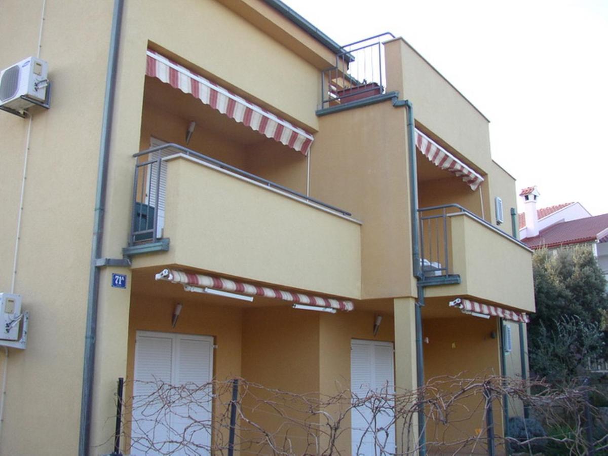 Apartments Jtv Simuni Kolan Esterno foto