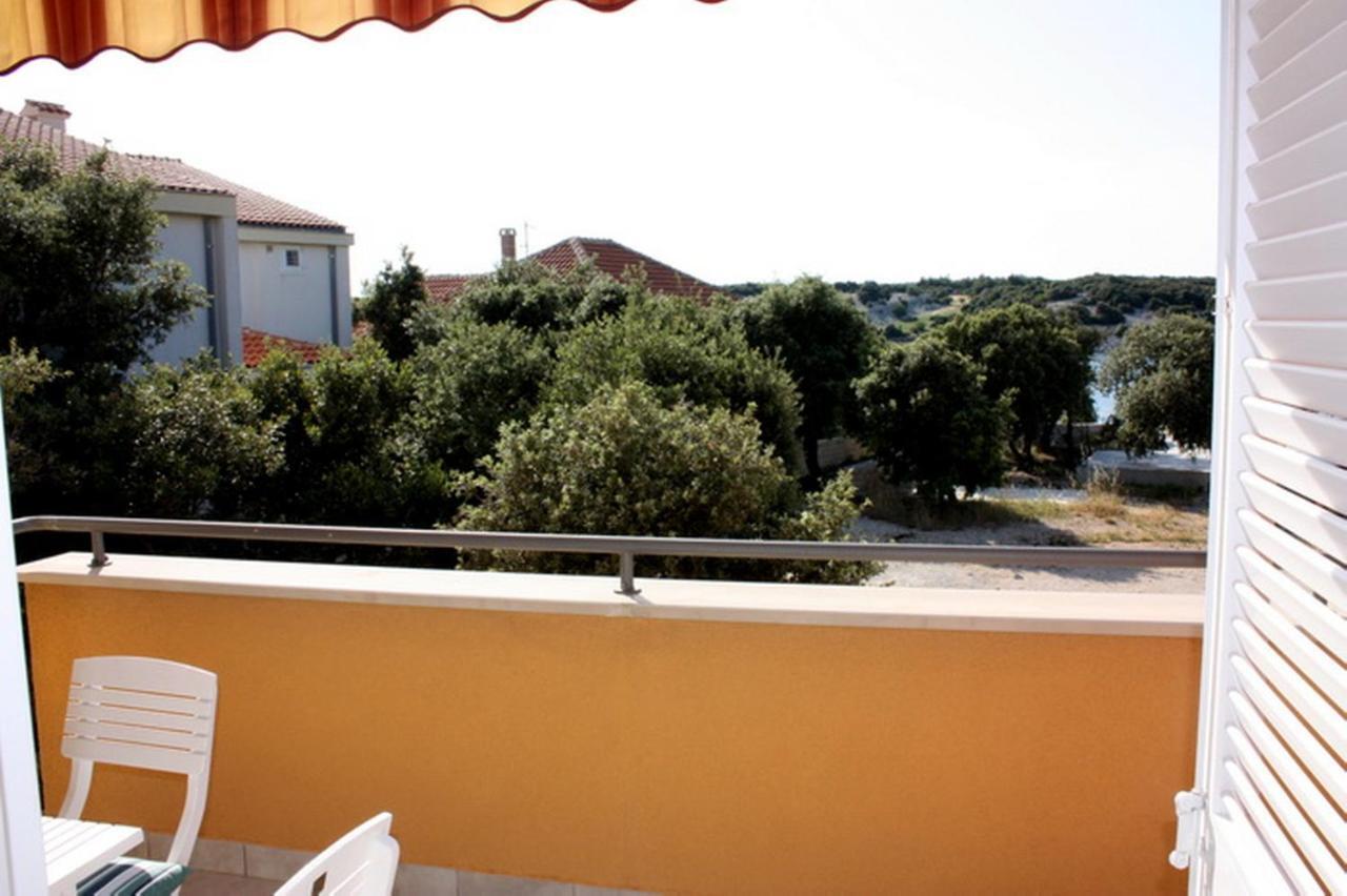 Apartments Jtv Simuni Kolan Esterno foto