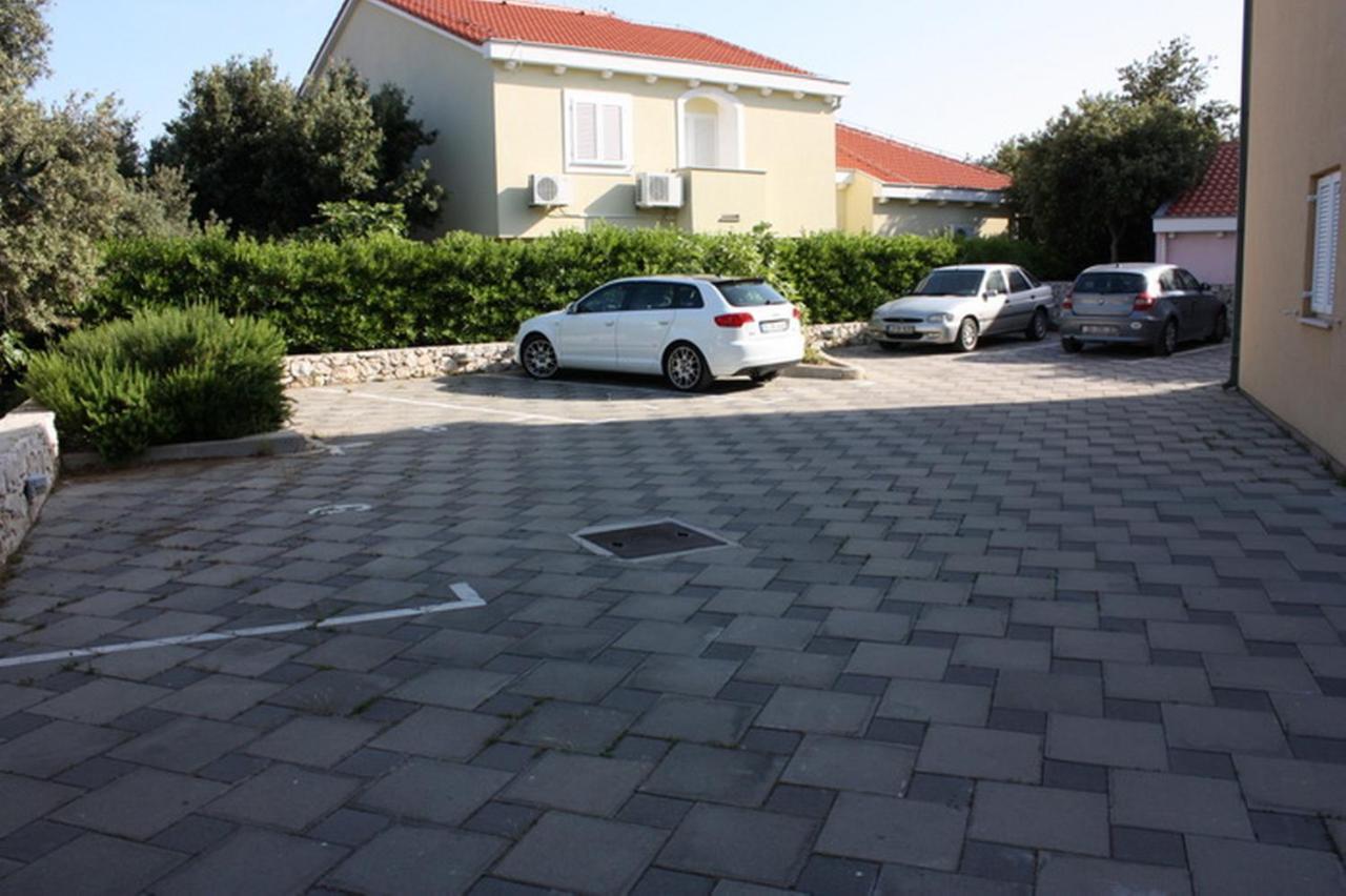 Apartments Jtv Simuni Kolan Esterno foto
